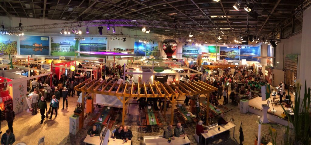 Messe Moderator Gerd Edler in Berlin