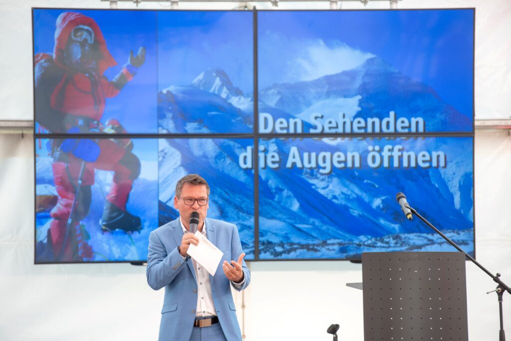 moderation-gerd-edler-fleischwaren-richter-oederan-mitarbeiterfest