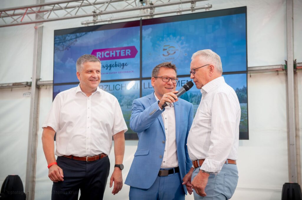 moderation-gerd-edler-fleischwaren-richter-oederan-mitarbeiterfest