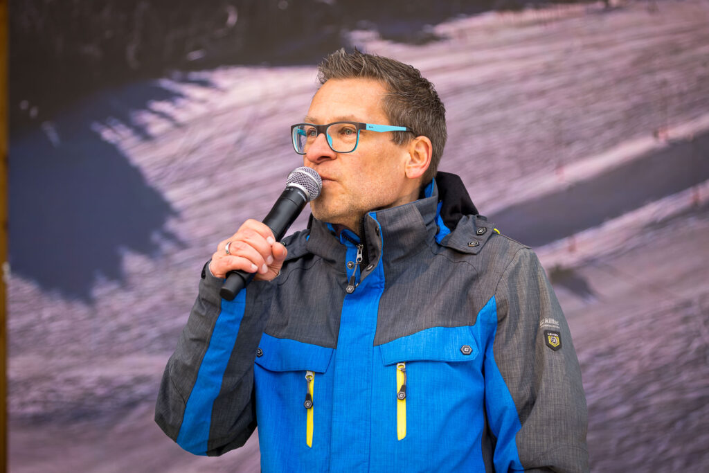 moderator Gerd Edler beim olympiaempfang-oberwiesenthal